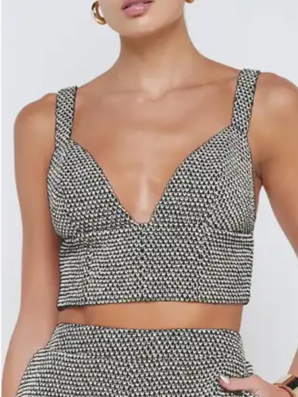 L'AGENCE Black and White Textured V-Neck Cropped Tank